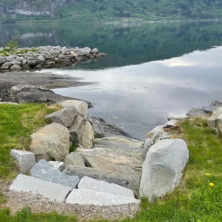 Bodvarstova * Stryn