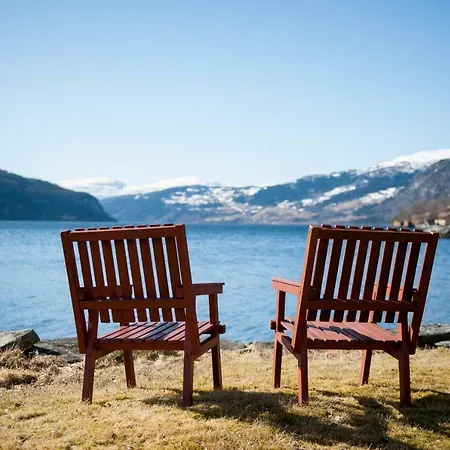 Bodvarstova * سترين